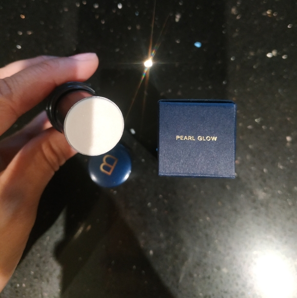 Beautycounter Illuminating Cream Highlighter - Picture 4 of 4